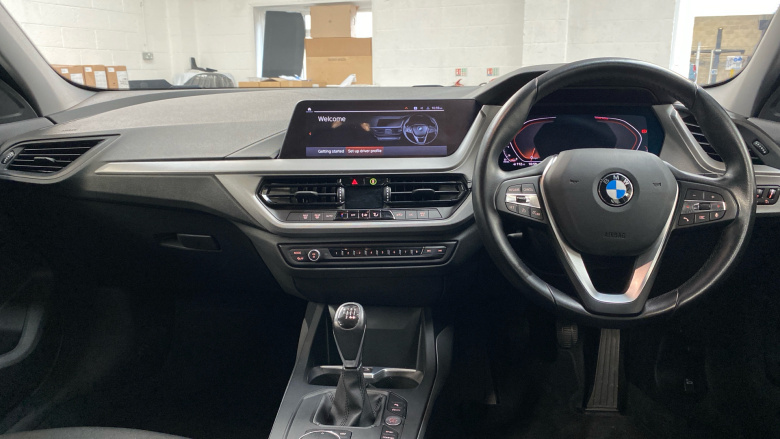 BMW 1 Series 116d SE 5dr [Live Cockpit Professional] Diesel Hatchback